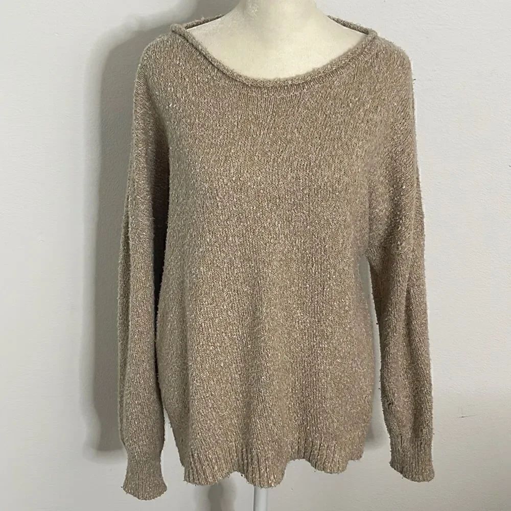 14th & Union soft knit sweater. Size Small. Oversized Comfy fit.